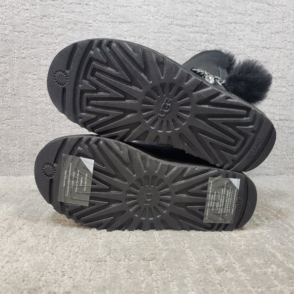 UGG Classic Mini Women's Size US 5 Black Sheepskin Chain Logo Strap Boots NEW - Picture 9 of 10